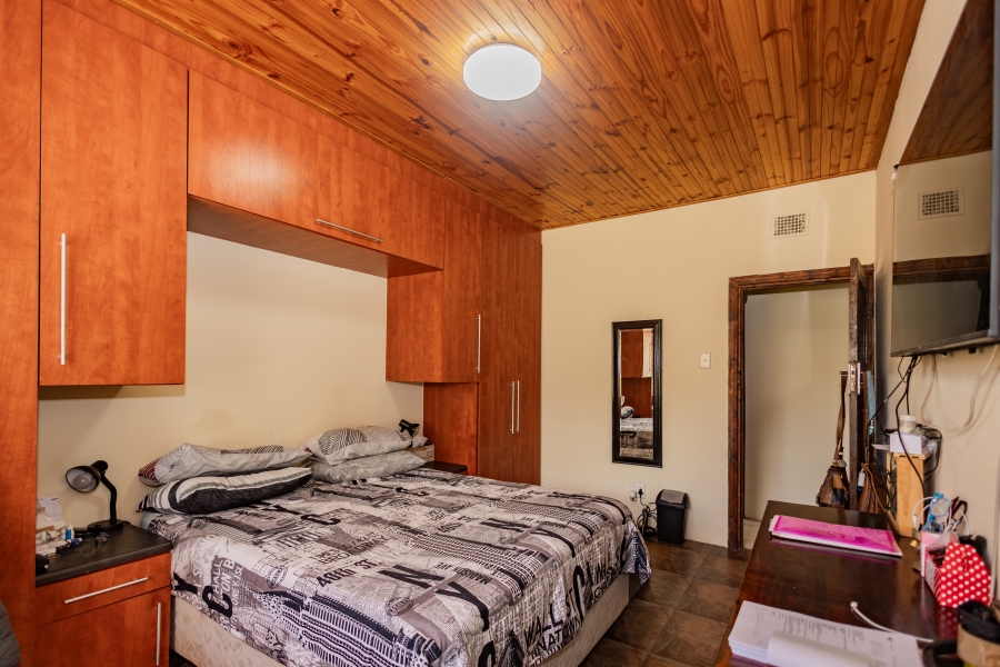 5 Bedroom Property for Sale in Ruyterwacht Western Cape